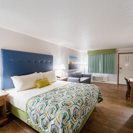 Accommodation By Willow Brook Lodge พิเจนฟอร์จ ภายนอก รูปภาพ